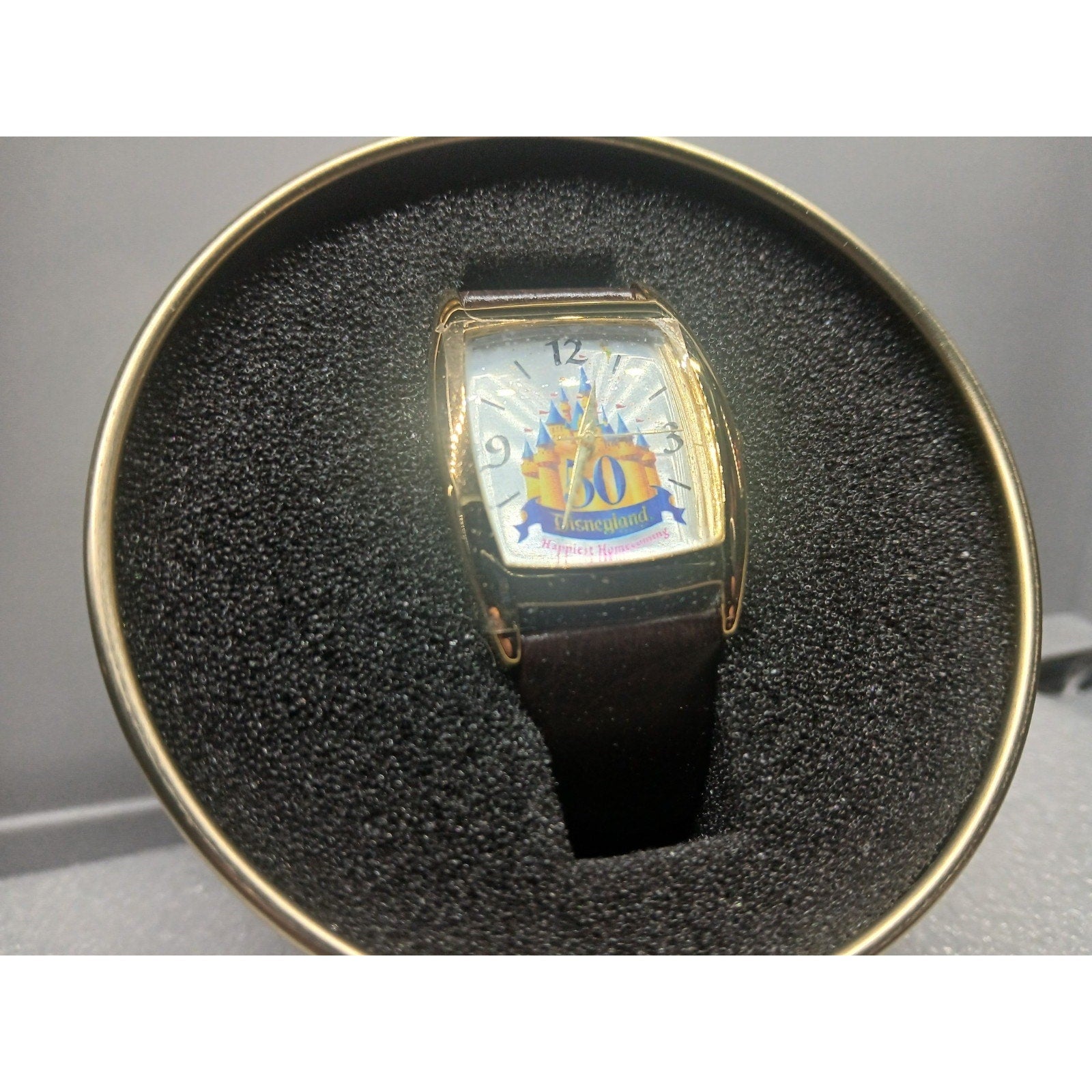 WALT DISNEY 50 YEAR ANNIVERSARY COLLECTOR WATCH NEW IN TIN