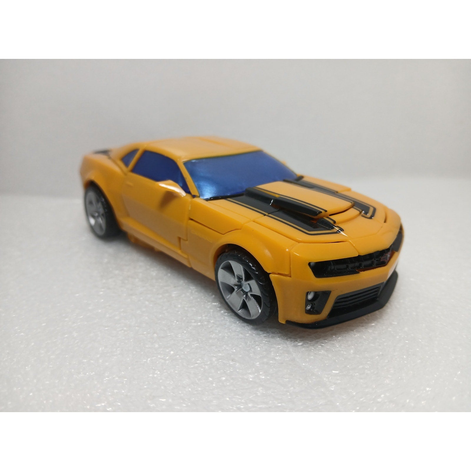 BUMBLEBEE REVENGE OF THE FALLEN CANNON DELUXE AUTOBOT TRANSFORMERS FIGURE