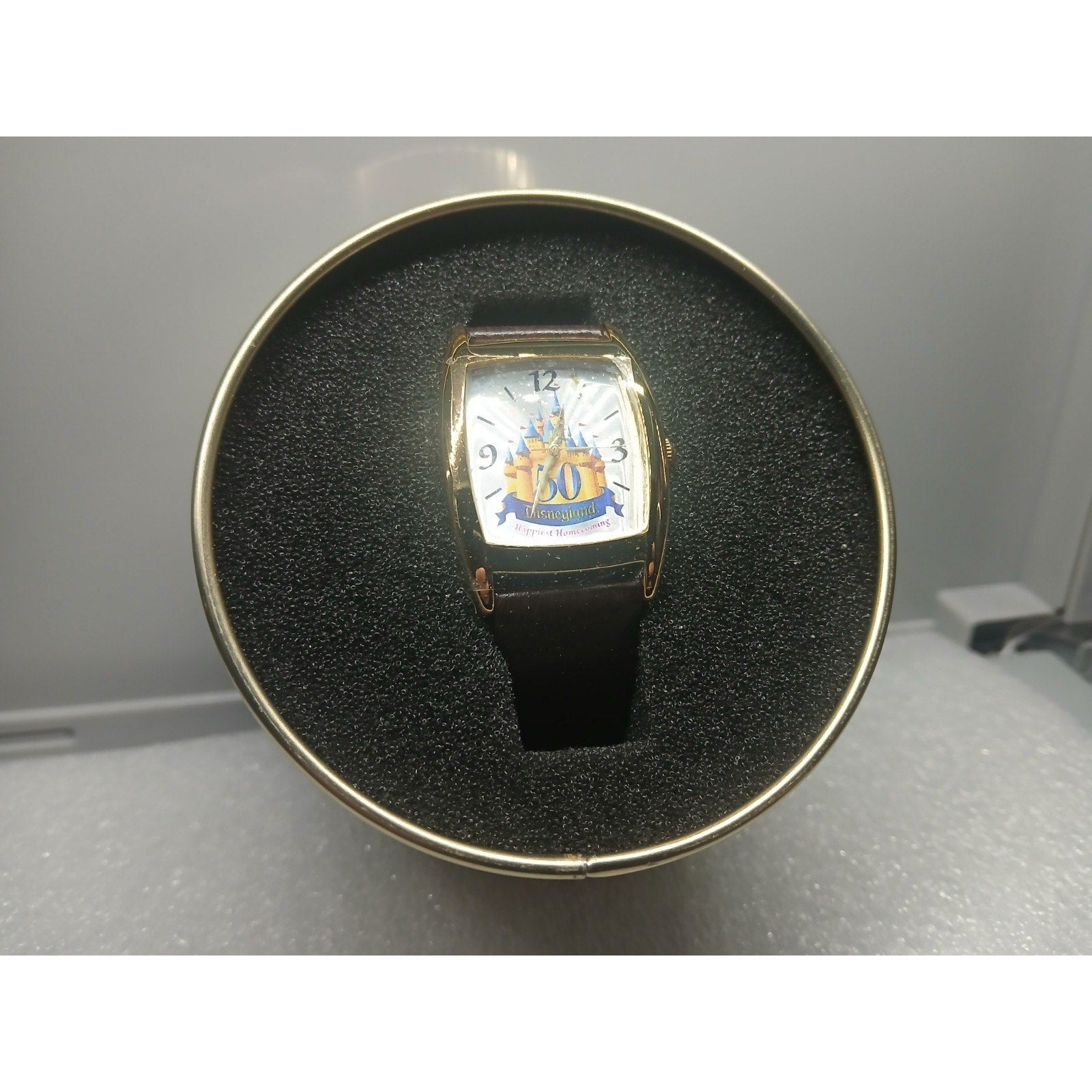 WALT DISNEY 50 YEAR ANNIVERSARY COLLECTOR WATCH NEW IN TIN