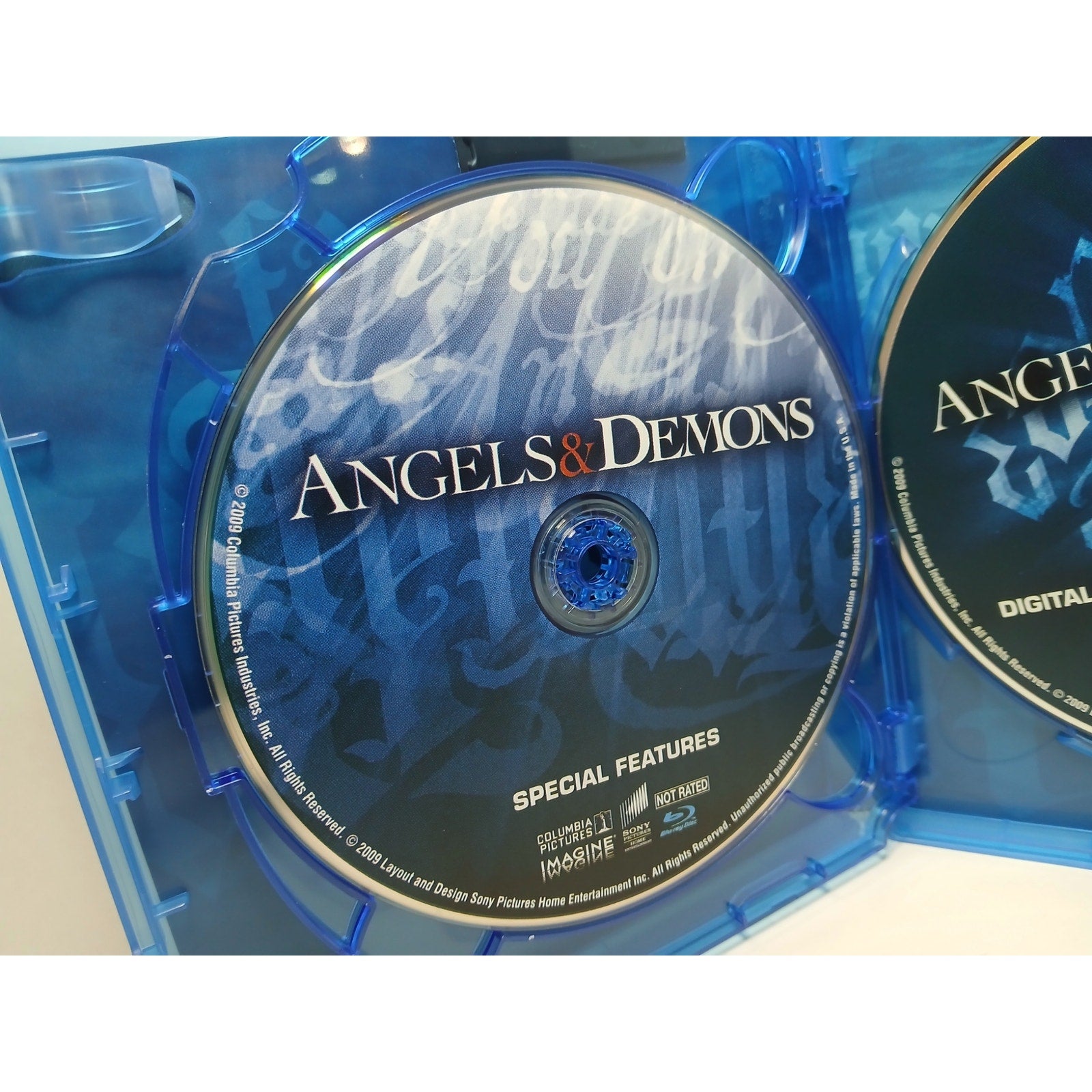 ANGELS AND DEMONS TOM HANKS 3 DISC BLU RAY/DIGITAL MOVIE CLEANED* TESTED WORKING