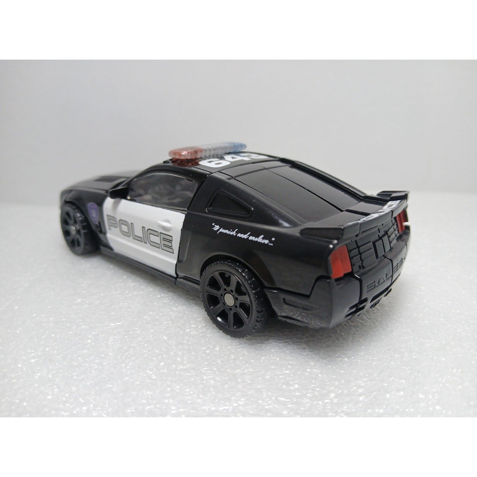 BARRICADE POLICE CAR 2007 TRANSFORMERS MOVIE DELUXE DECEPTICON FIGURE