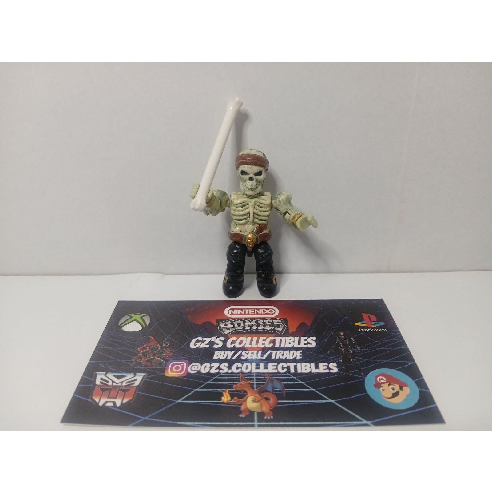 SKELETON PIRATE DUDE MEGABLOKS MEGACONSTRUX FIGURE
