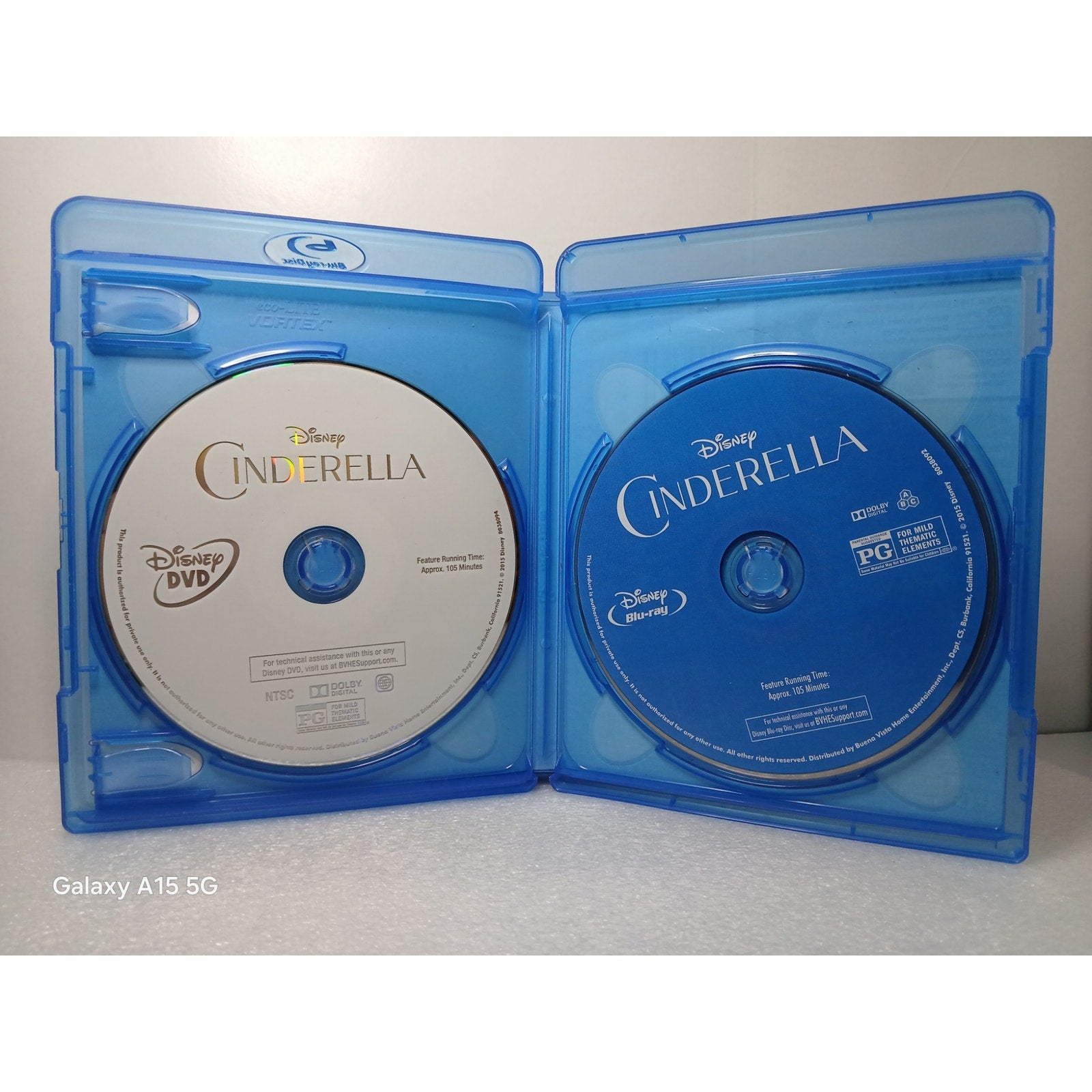 DISNEY LIVE ACTION CINDERELLA + OZ THE GREAT AND POWERFUL BLU RAY TESTED WORKING