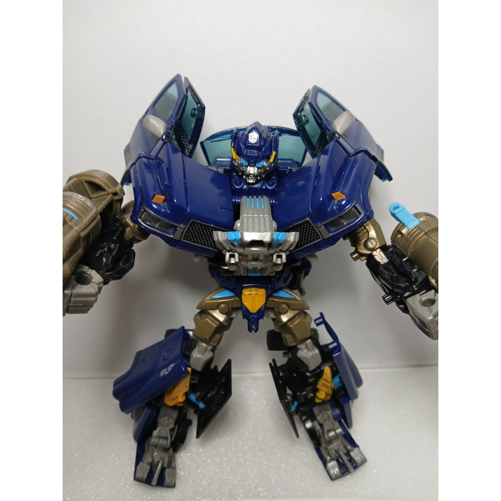 OFF ROAD IRONHIDE ALLSPARK VOYAGER TRANSFORMERS AUTOBOT FIGURE